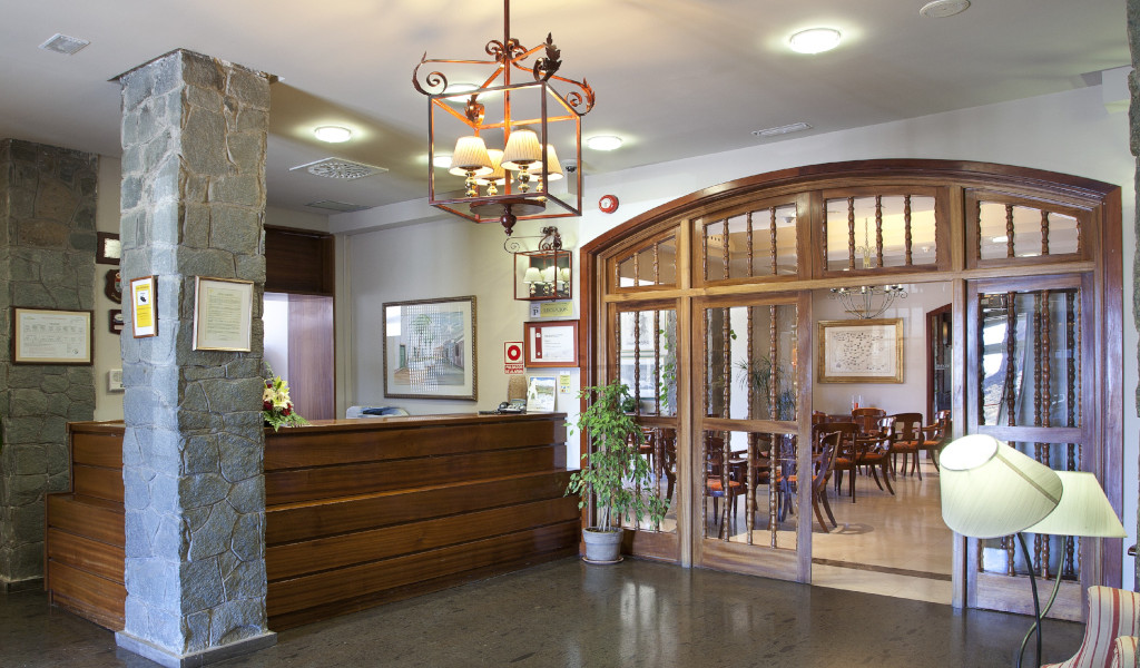 Reception and entrance to the living room at a hotel in Tenerife.