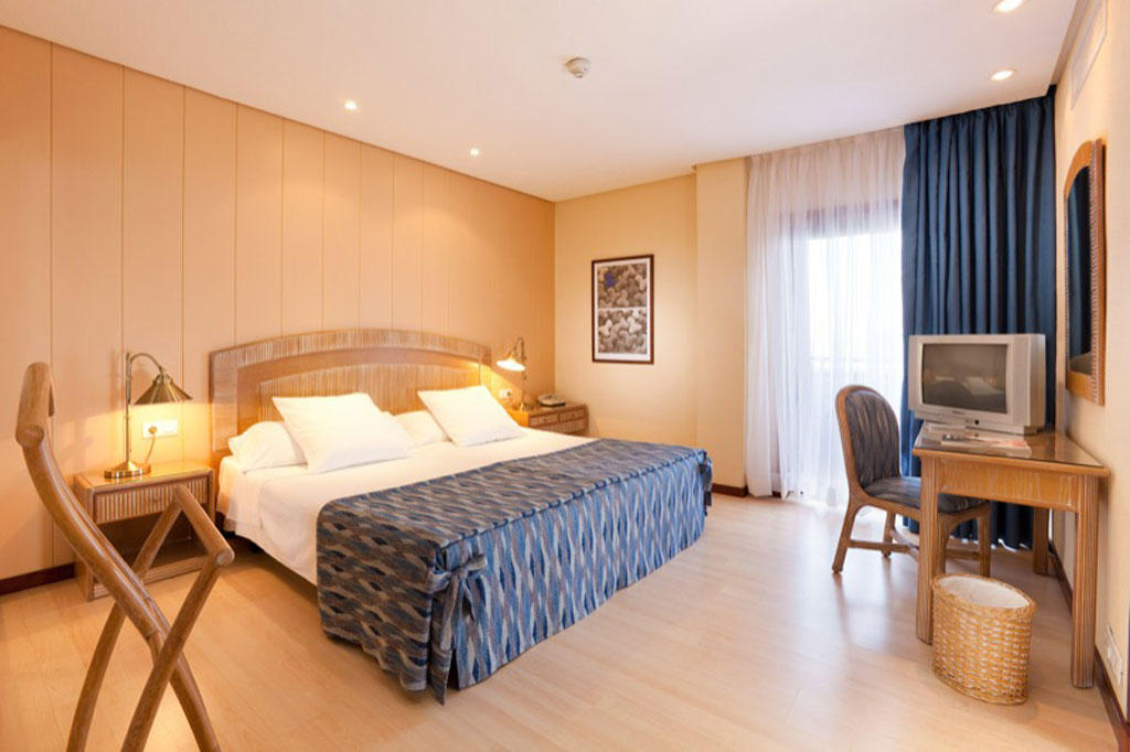 Junior_Suite_01