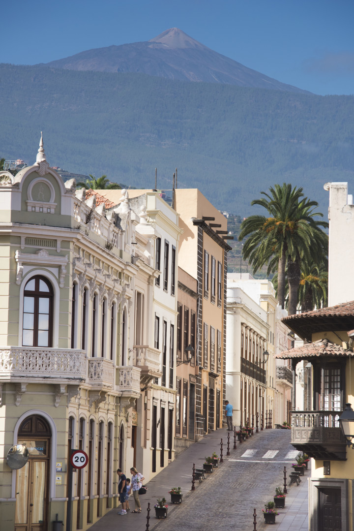Cobbled street with colonial buildings and Mount Teide in the background in La Orotava, Tenerife.