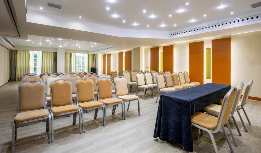 Conference room with chairs and table in a hotel in Tenerife.
