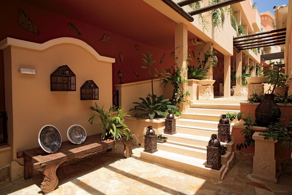 300 Hoteles y piscinas | Hotels and swimming pools | Hotels und Schwimmbäder