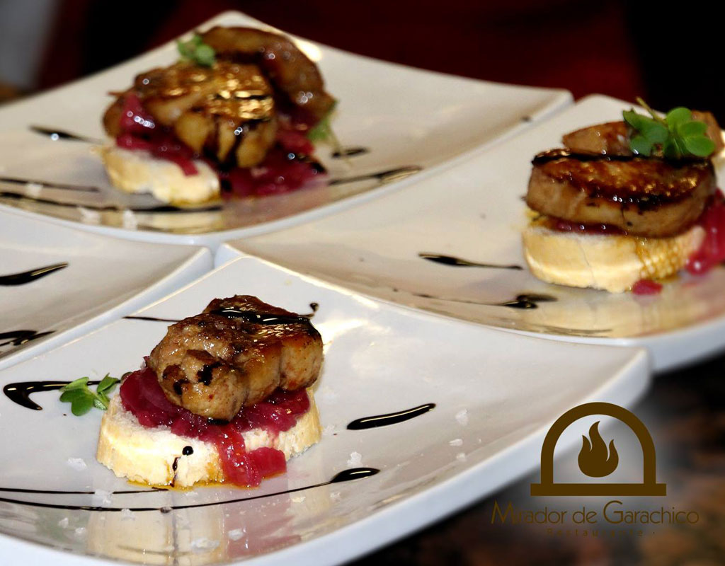 Small plates with foie gras and caramelized onion at Mirador de Garachico.