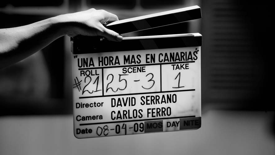 Filming clapperboard of One More Hour in the Canary Islands, scene 25-3, director David Serrano.
