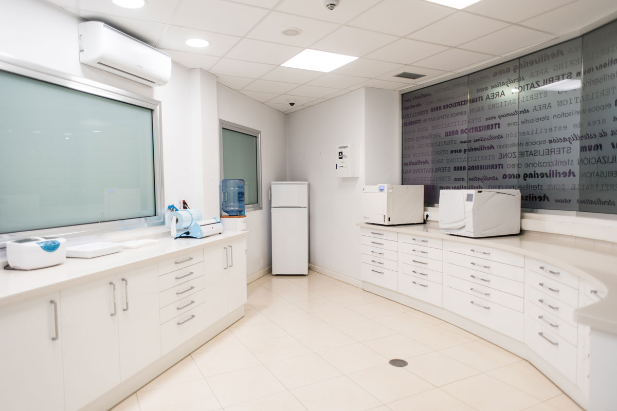 Medical laboratory in Tenerife with white equipment and furniture.
