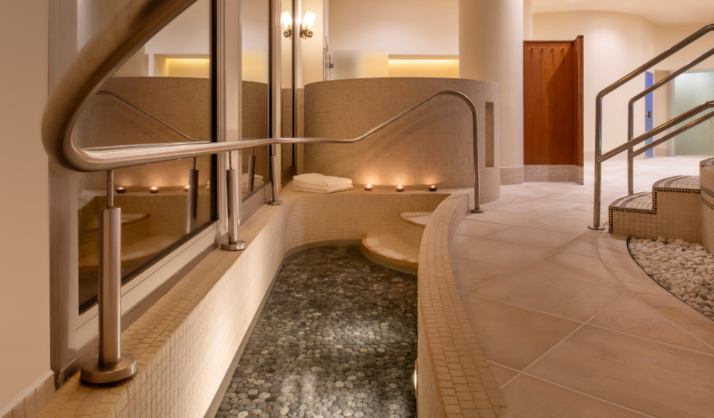 Corridor with whirlpool in spa in Tenerife.