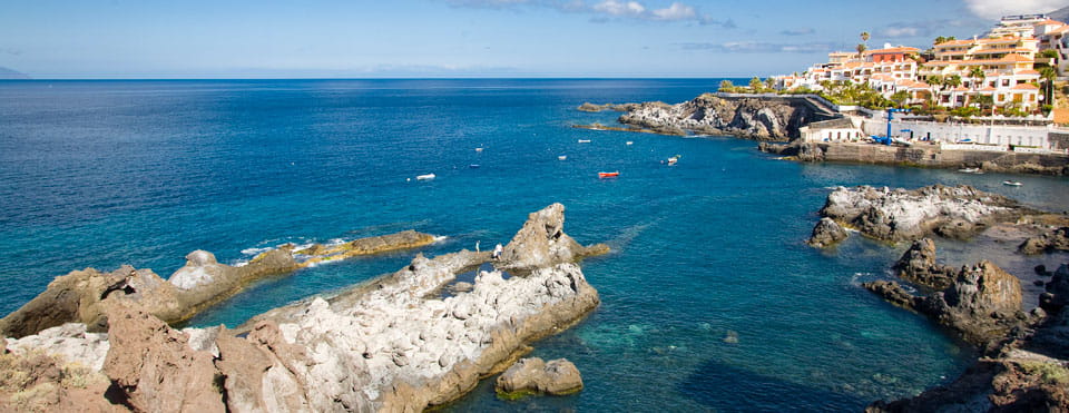Charcos junto a la plaza de  Puerto Santiago y las Bajas