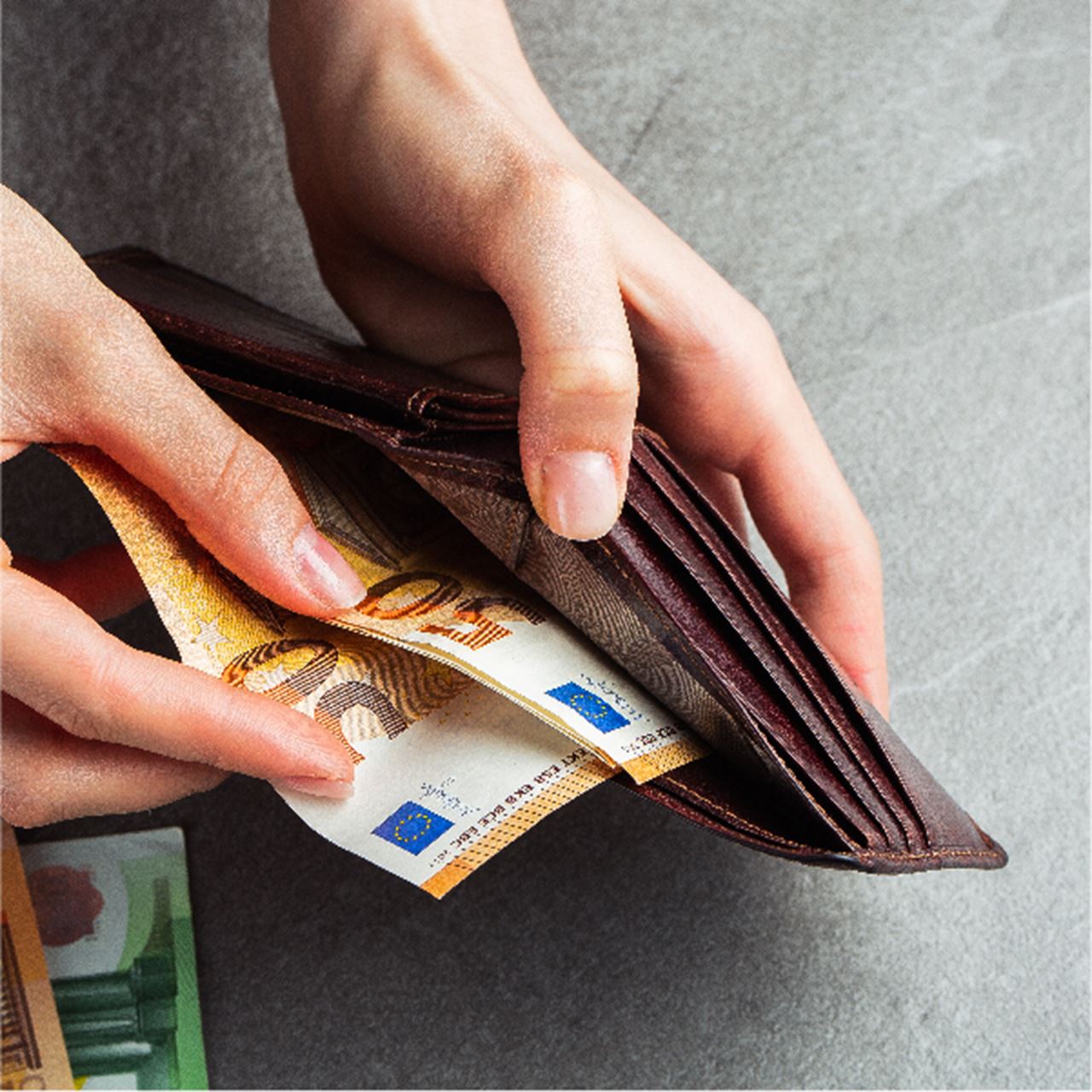 Tuci Moneda Currency | Tips and useful info | Tenerife