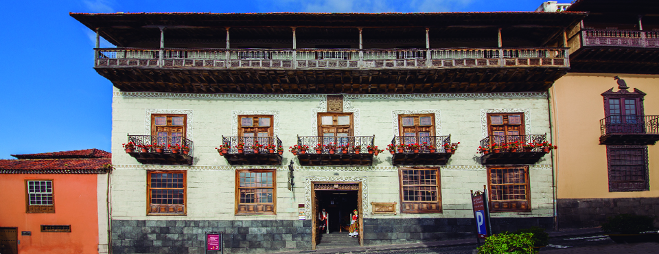 Casa de los Balcones