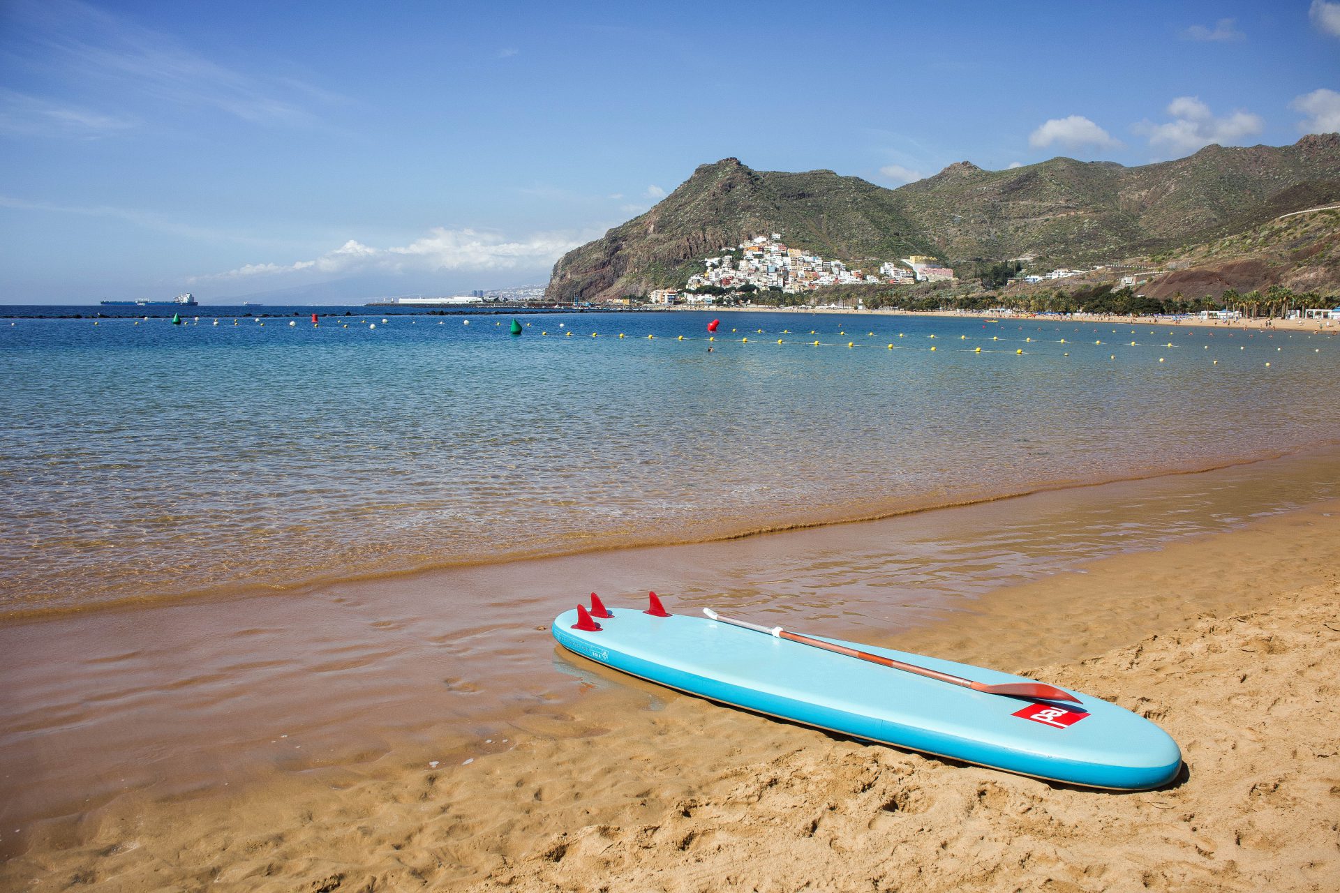 Paddel sports in Tenerife Fun at sea Tenerife! awakens emotions